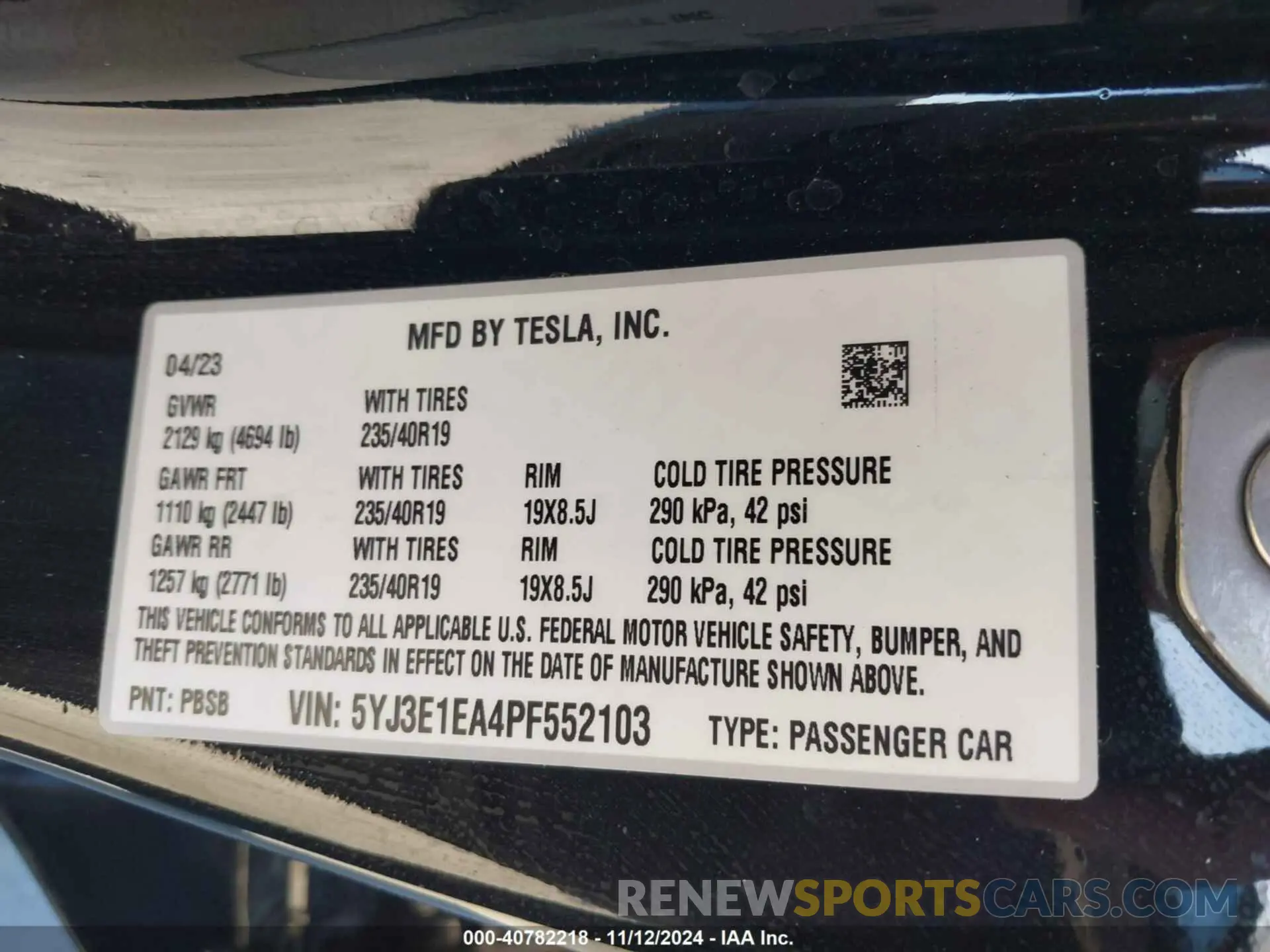 9 Photograph of a damaged car 5YJ3E1EA4PF552103 TESLA MODEL 3 2023