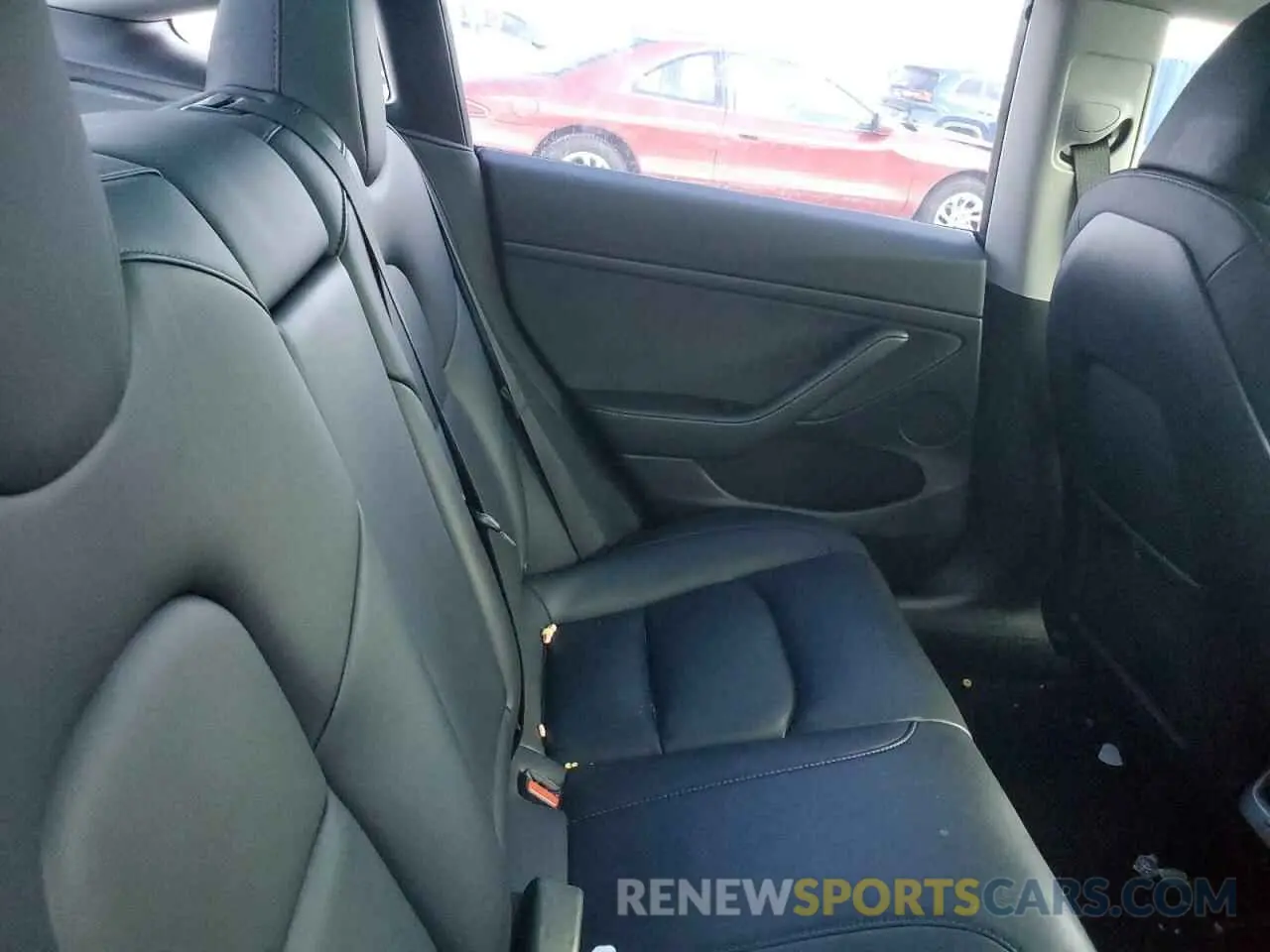 10 Photograph of a damaged car 5YJ3E1EA4PF558094 TESLA MODEL 3 2023