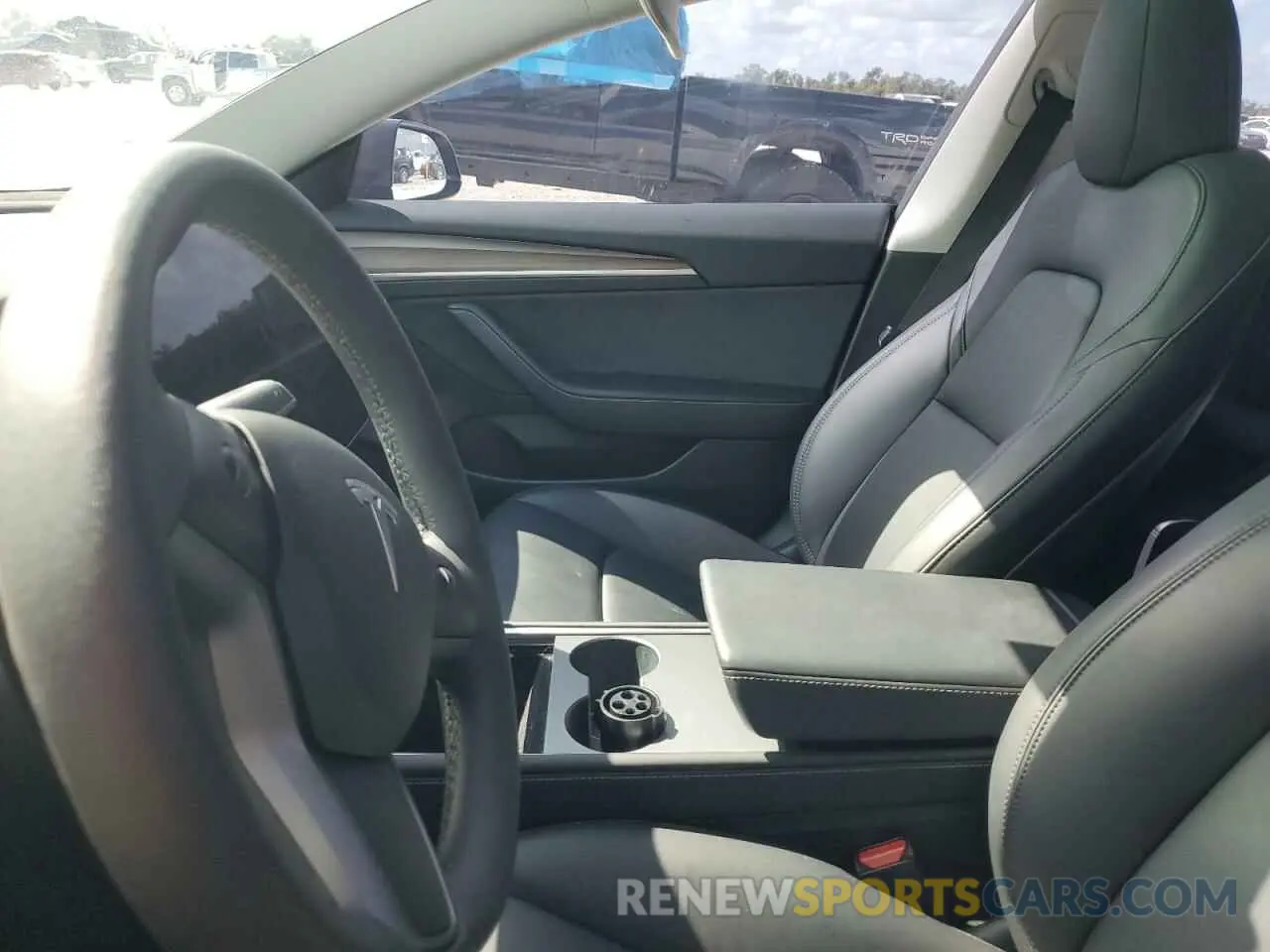 7 Photograph of a damaged car 5YJ3E1EA4PF558094 TESLA MODEL 3 2023