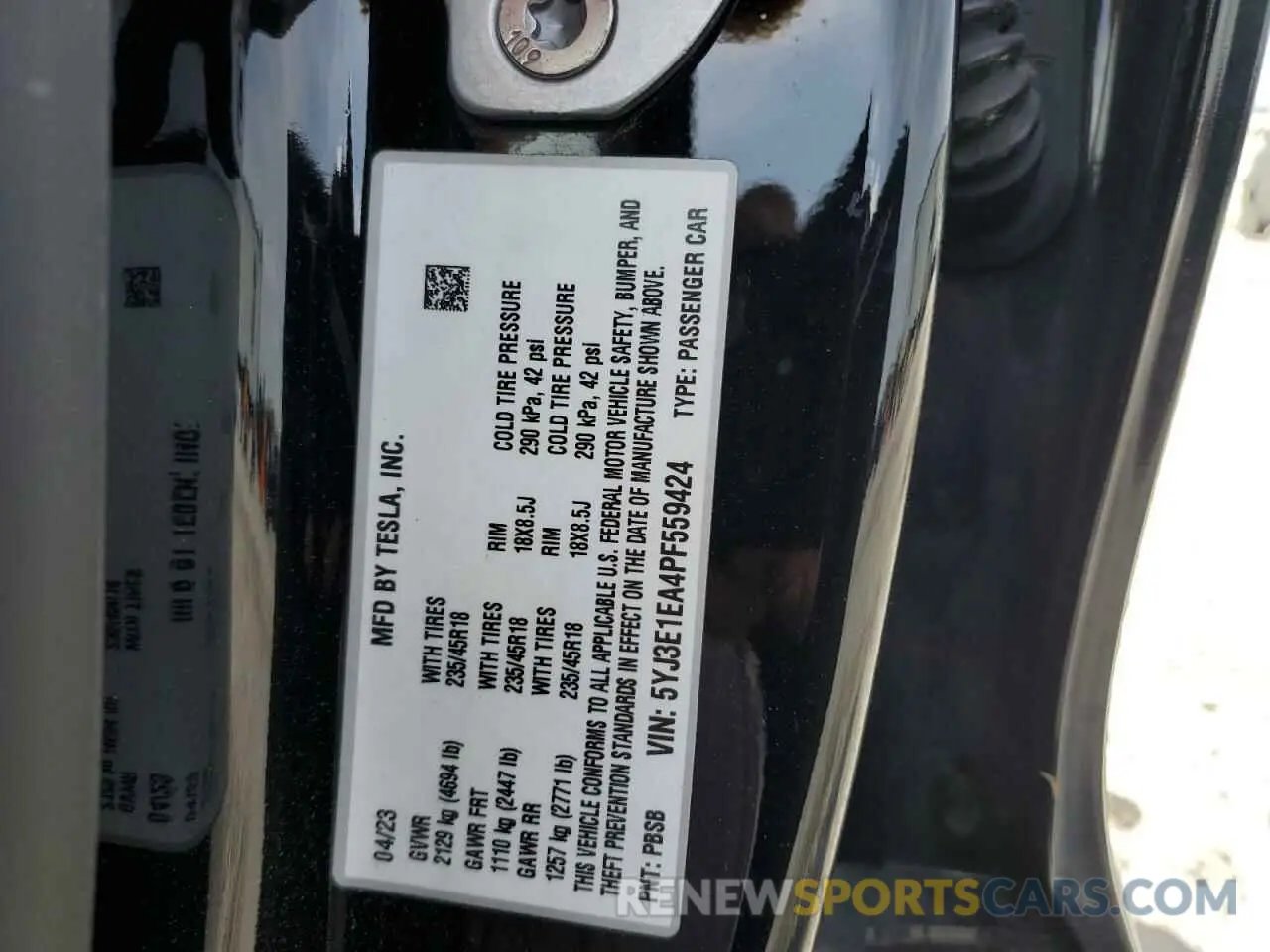 12 Photograph of a damaged car 5YJ3E1EA4PF559424 TESLA MODEL 3 2023