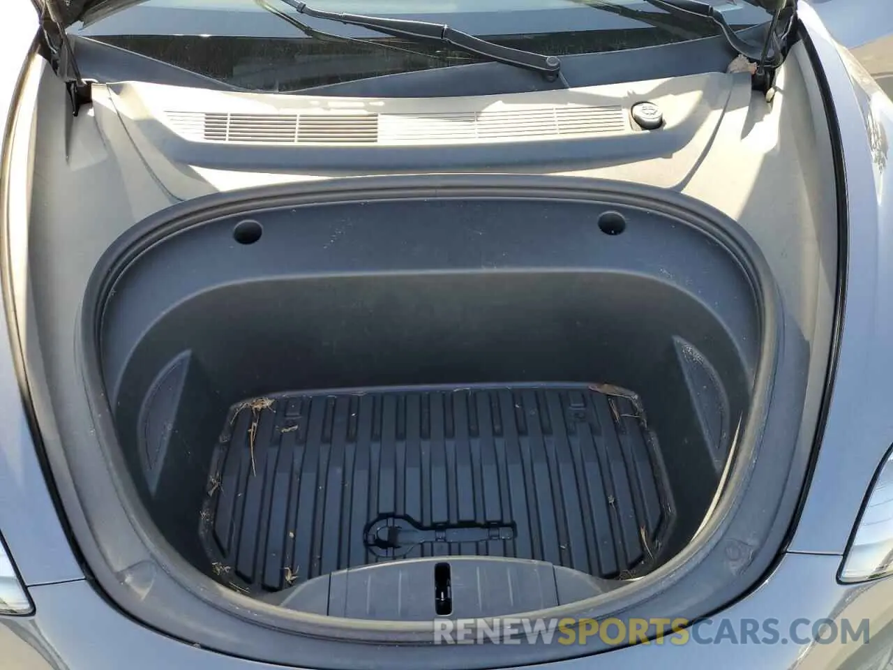 11 Фотография поврежденного автомобиля 5YJ3E1EA4PF570942 TESLA MODEL 3 2023