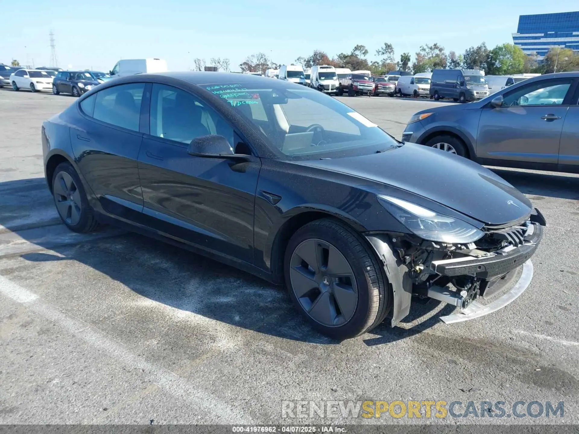 1 Photograph of a damaged car 5YJ3E1EA4PF571895 TESLA MODEL 3 2023