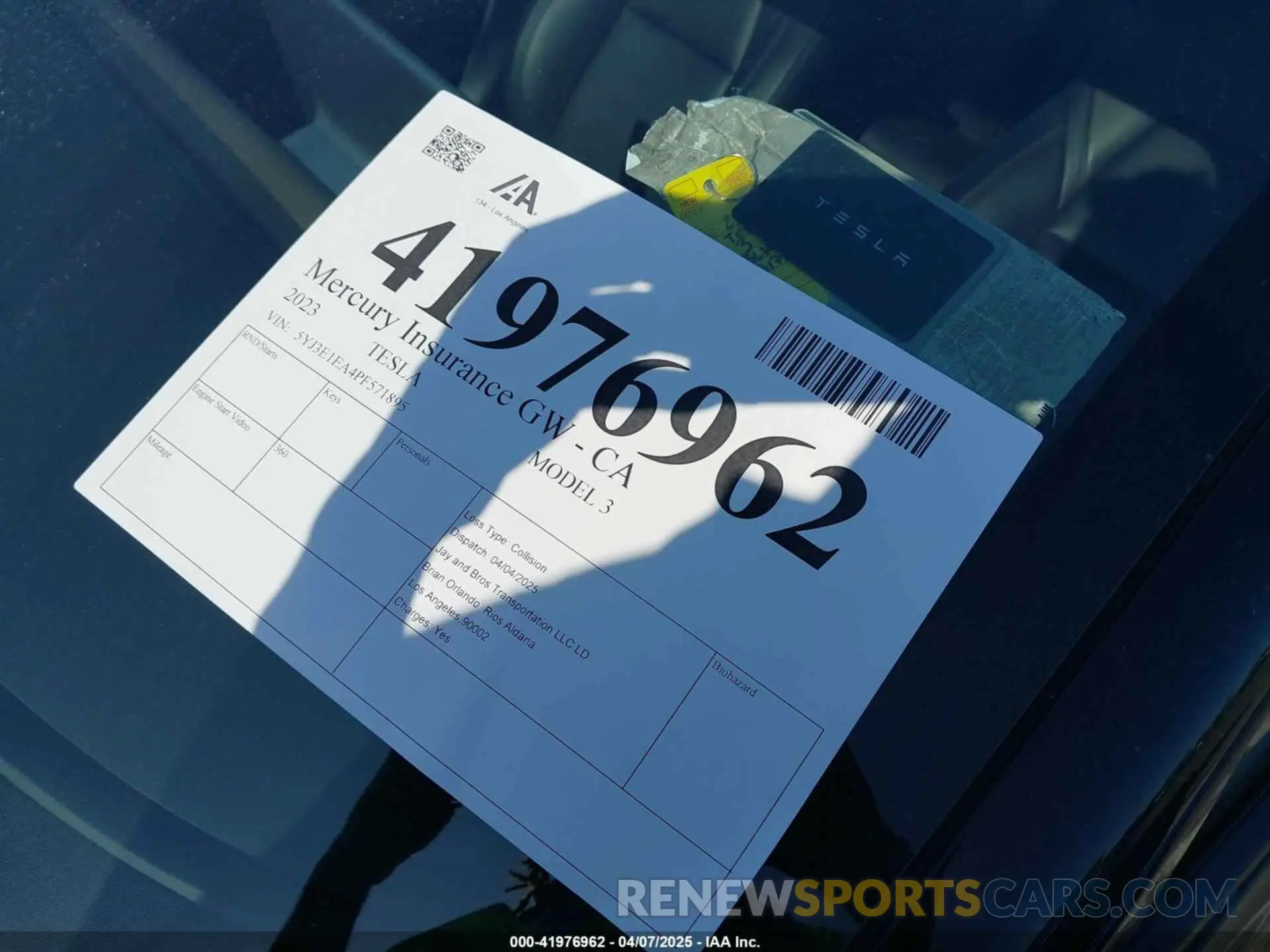19 Photograph of a damaged car 5YJ3E1EA4PF571895 TESLA MODEL 3 2023