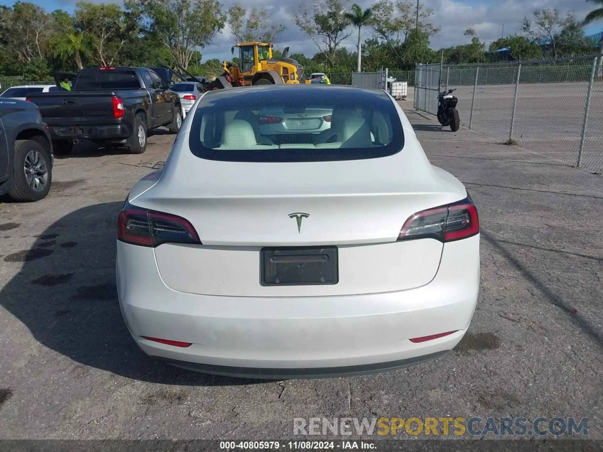 16 Photograph of a damaged car 5YJ3E1EA4PF574411 TESLA MODEL 3 2023