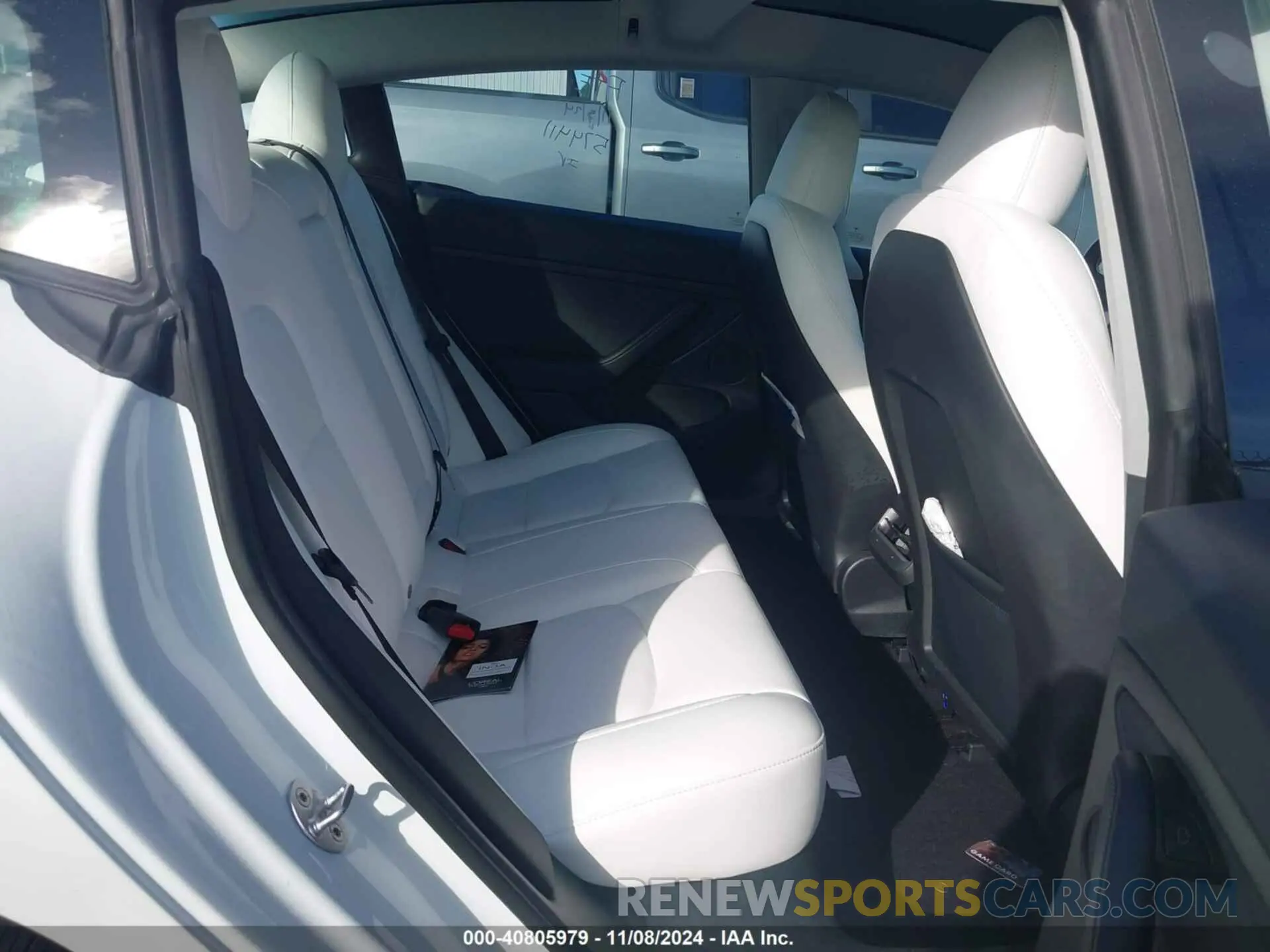 8 Photograph of a damaged car 5YJ3E1EA4PF574411 TESLA MODEL 3 2023