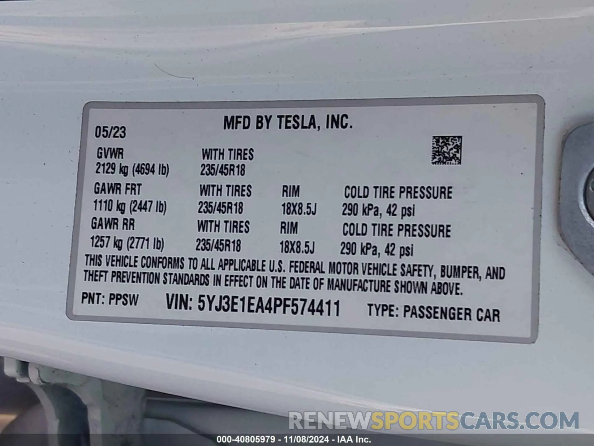 9 Photograph of a damaged car 5YJ3E1EA4PF574411 TESLA MODEL 3 2023