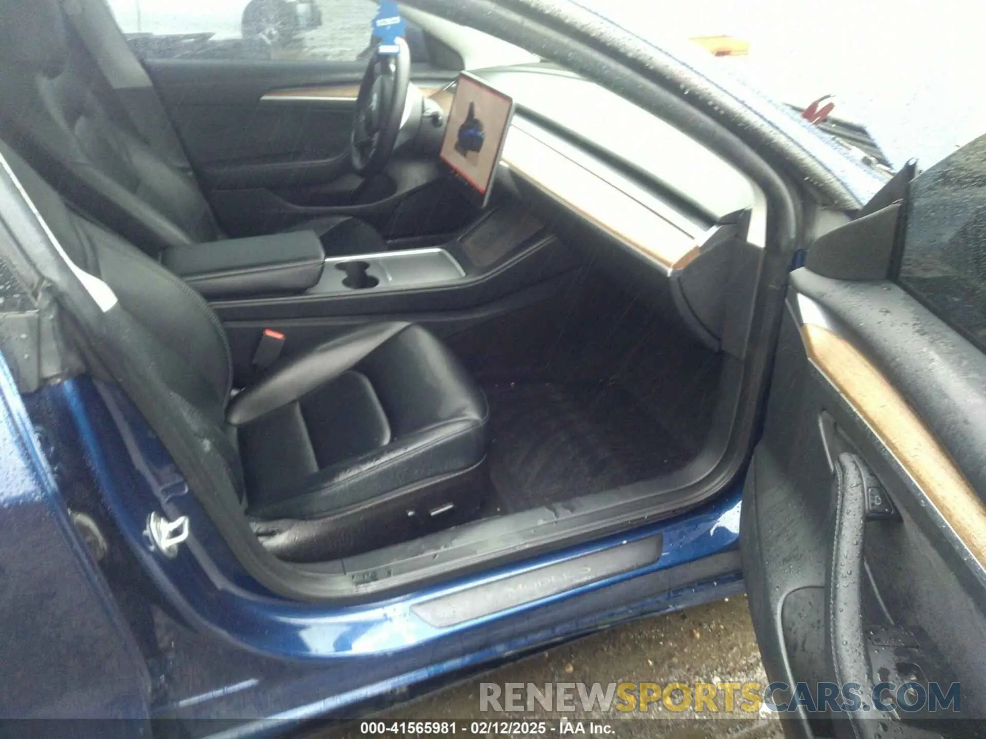5 Photograph of a damaged car 5YJ3E1EA4PF576045 TESLA MODEL 3 2023