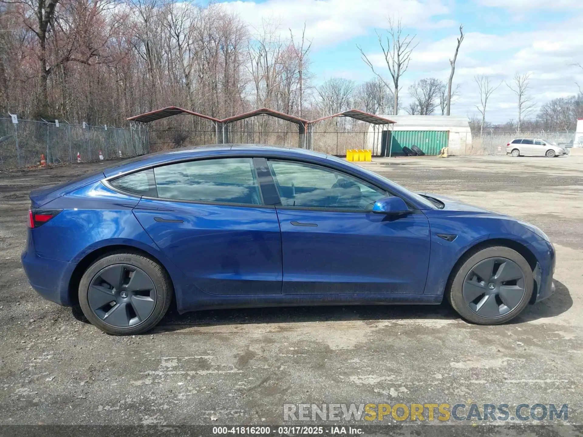 12 Фотография поврежденного автомобиля 5YJ3E1EA4PF581441 TESLA MODEL 3 2023