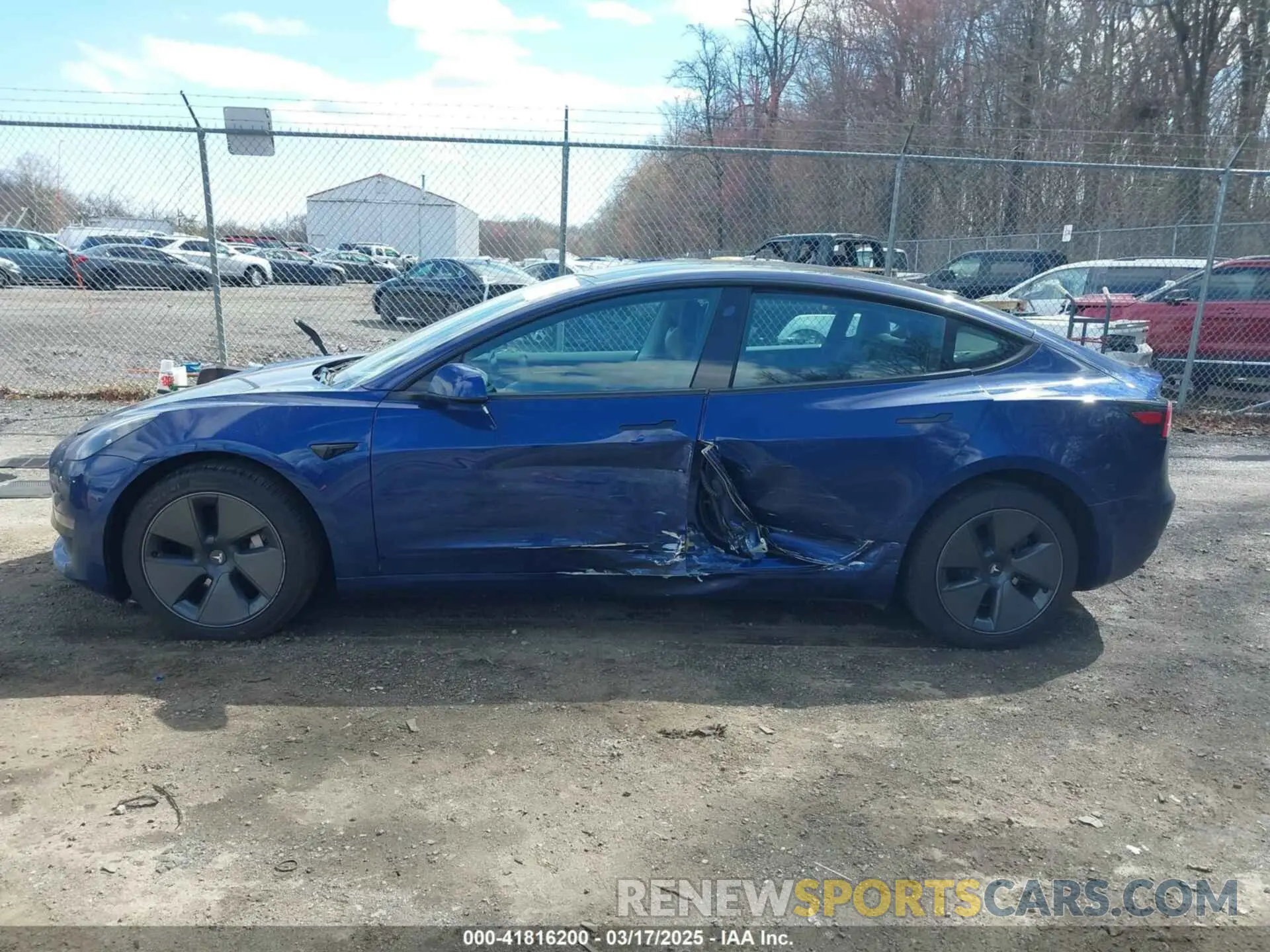 13 Фотография поврежденного автомобиля 5YJ3E1EA4PF581441 TESLA MODEL 3 2023