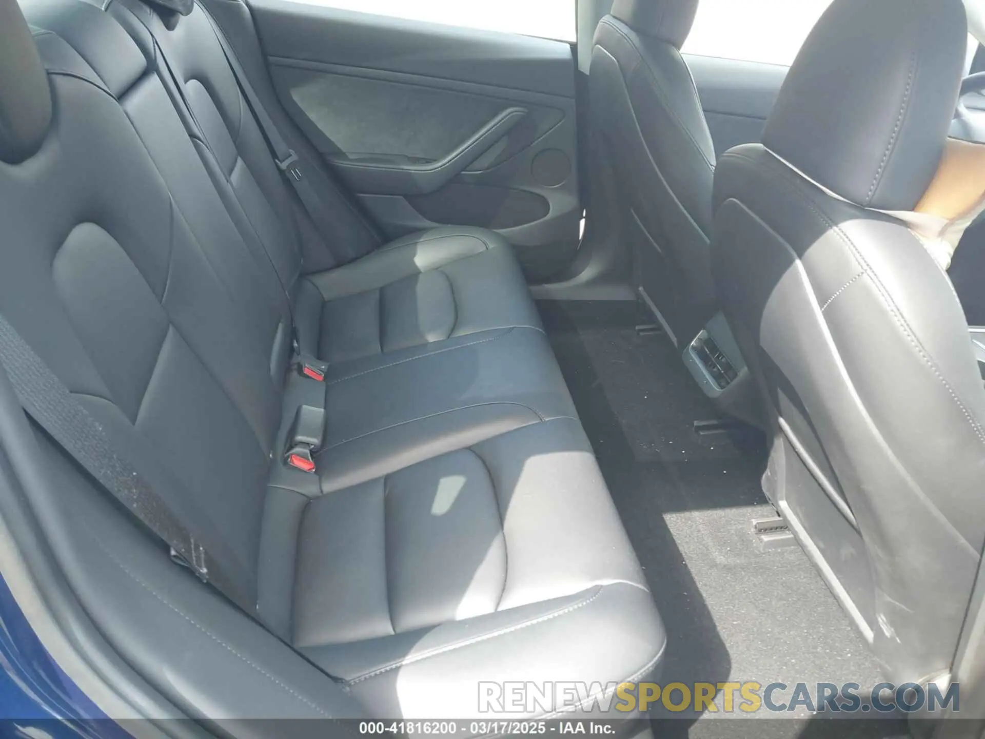 8 Фотография поврежденного автомобиля 5YJ3E1EA4PF581441 TESLA MODEL 3 2023