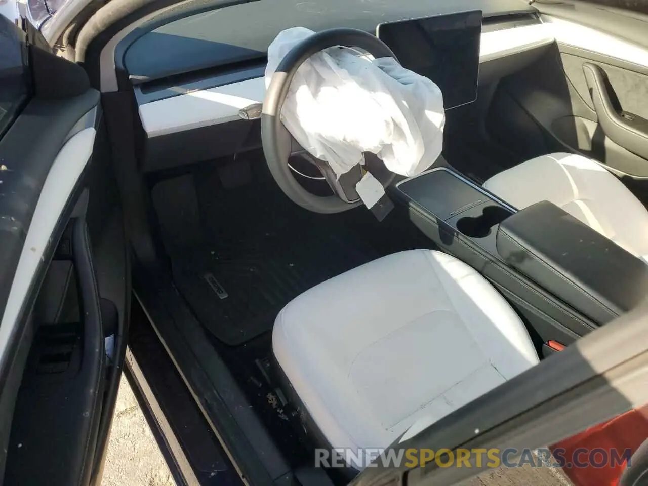 8 Фотография поврежденного автомобиля 5YJ3E1EA4PF590415 TESLA MODEL 3 2023