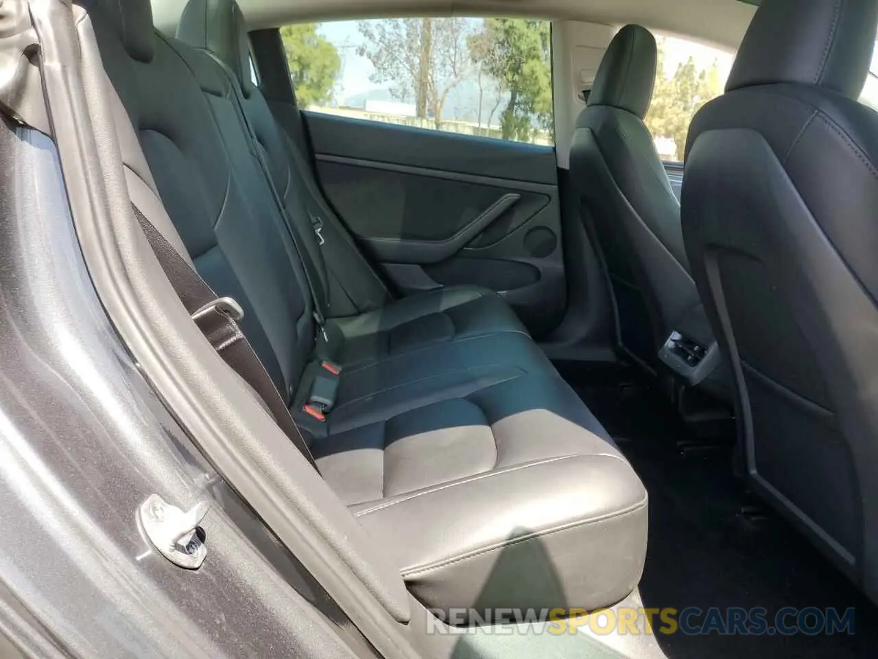 10 Фотография поврежденного автомобиля 5YJ3E1EA4PF615975 TESLA MODEL 3 2023