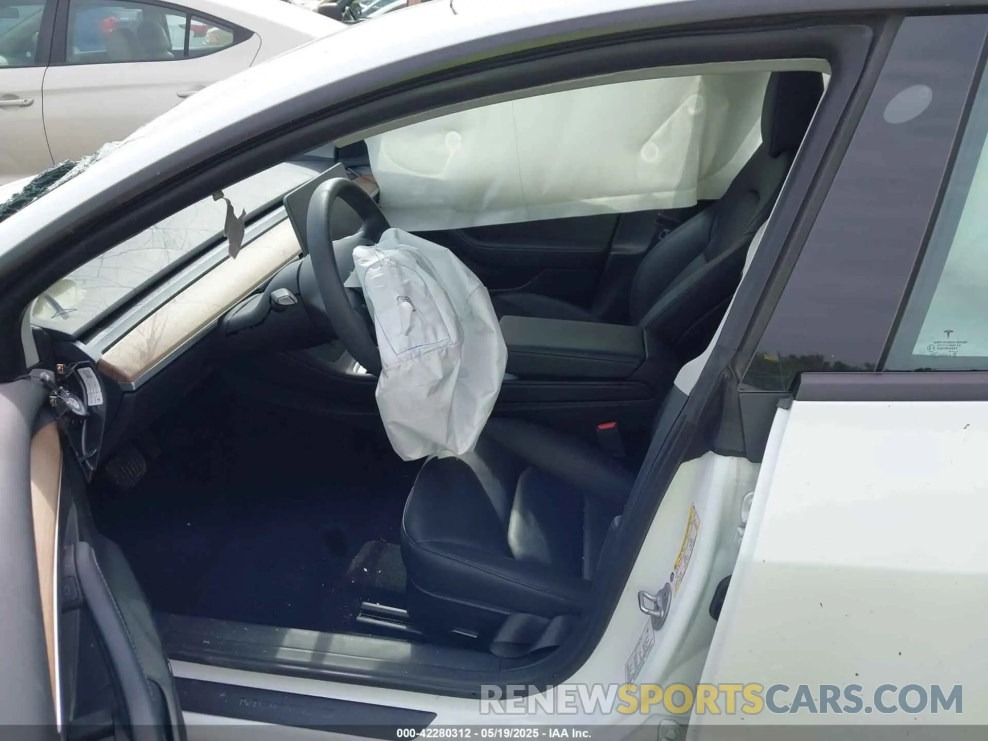 5 Photograph of a damaged car 5YJ3E1EA4PF644621 TESLA MODEL 3 2023
