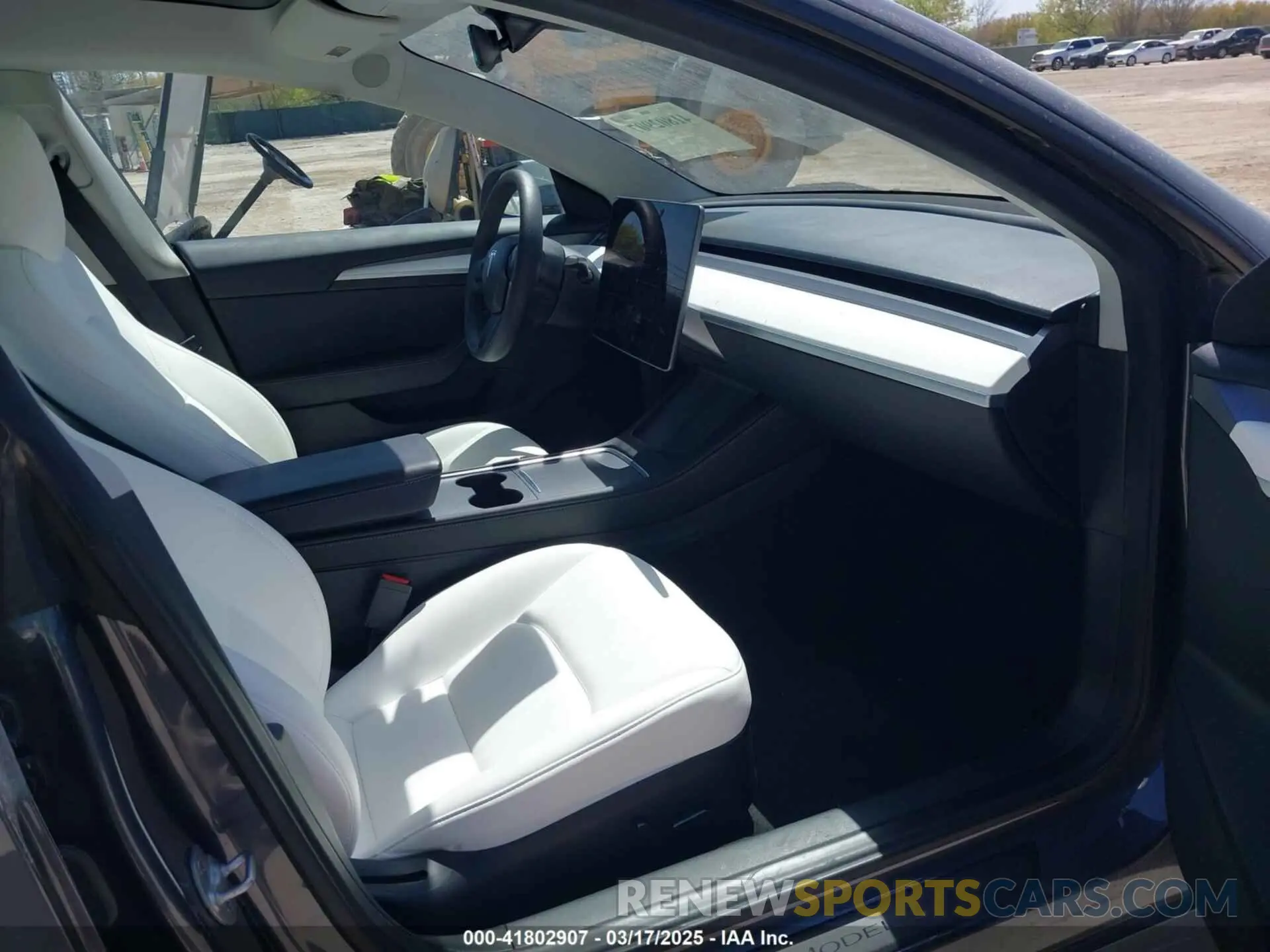 5 Photograph of a damaged car 5YJ3E1EA4PF657238 TESLA MODEL 3 2023