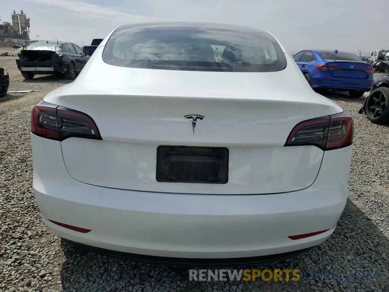 6 Photograph of a damaged car 5YJ3E1EA4PF664982 TESLA MODEL 3 2023