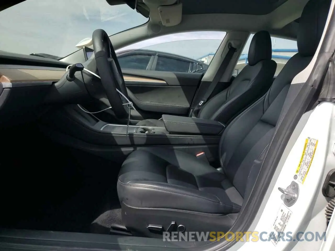 7 Photograph of a damaged car 5YJ3E1EA4PF664982 TESLA MODEL 3 2023