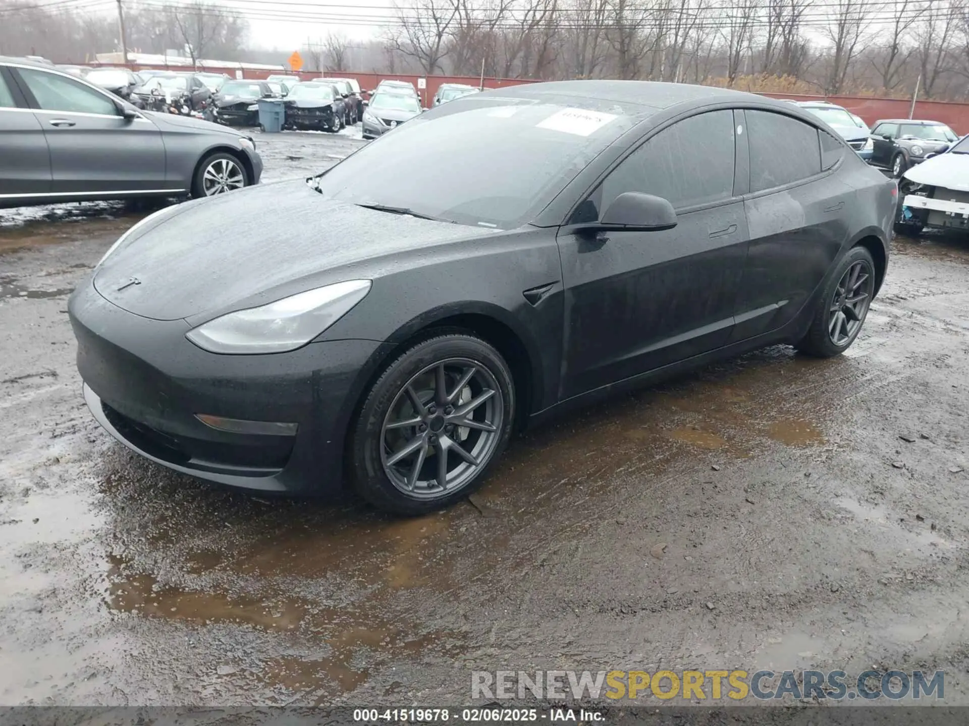 2 Photograph of a damaged car 5YJ3E1EA4PF678395 TESLA MODEL 3 2023
