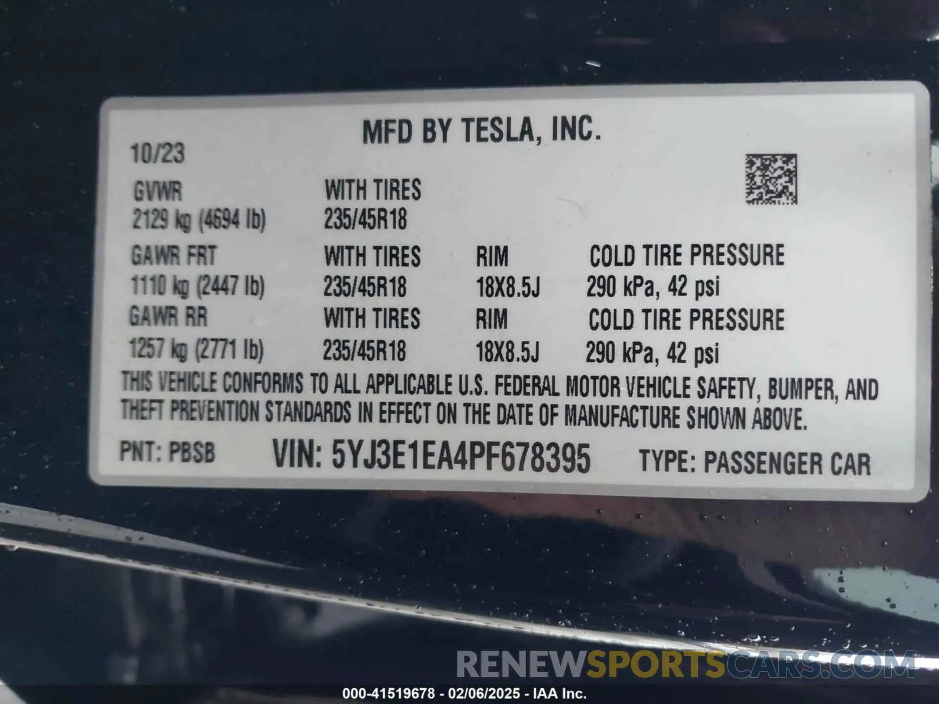 9 Photograph of a damaged car 5YJ3E1EA4PF678395 TESLA MODEL 3 2023