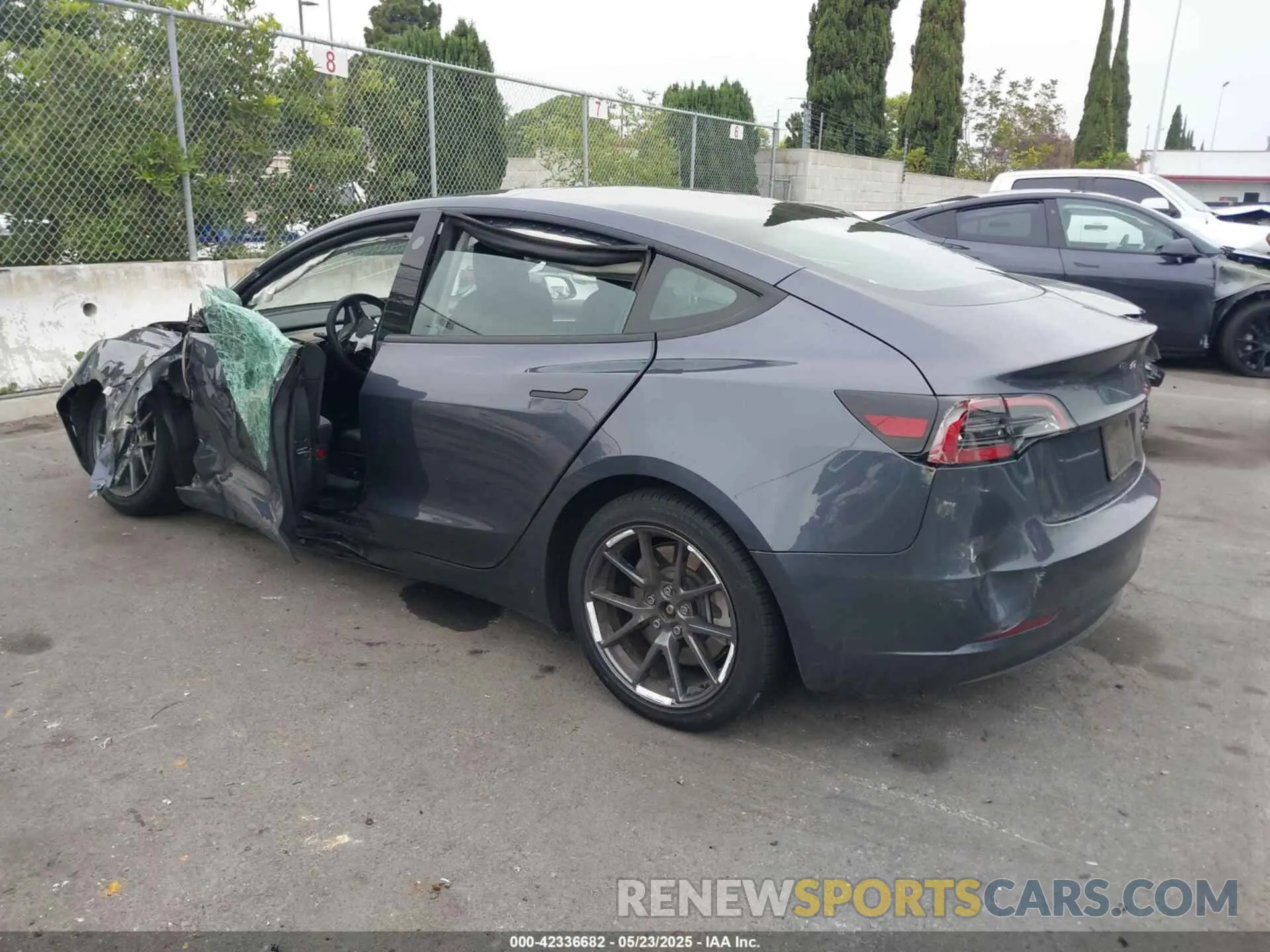 3 Photograph of a damaged car 5YJ3E1EA4PF705949 TESLA MODEL 3 2023