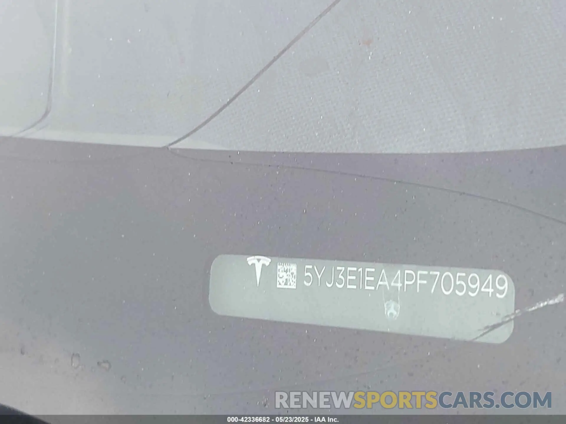 9 Photograph of a damaged car 5YJ3E1EA4PF705949 TESLA MODEL 3 2023