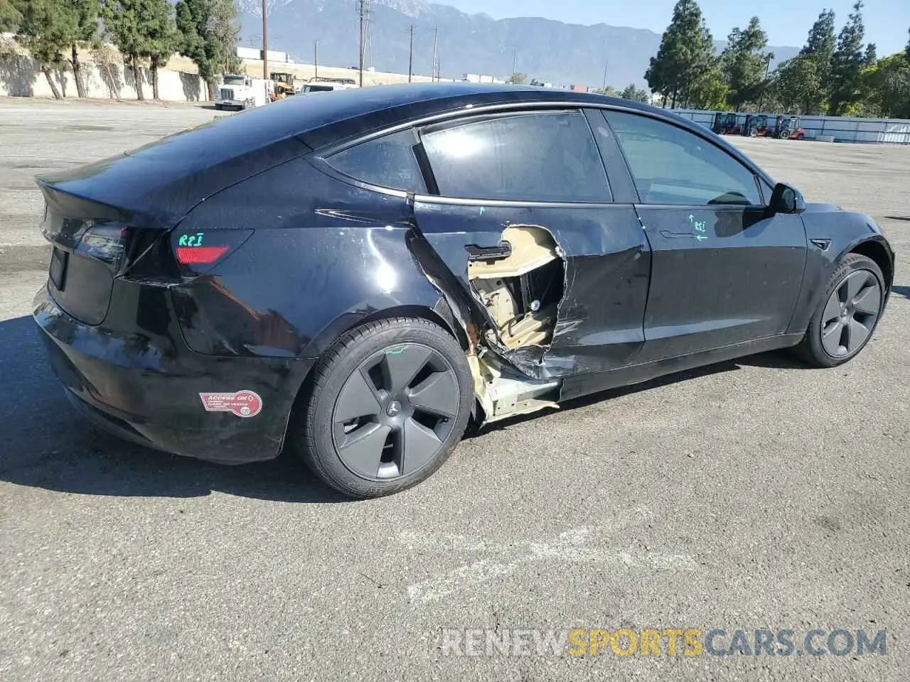 3 Фотография поврежденного автомобиля 5YJ3E1EA4PF707099 TESLA MODEL 3 2023
