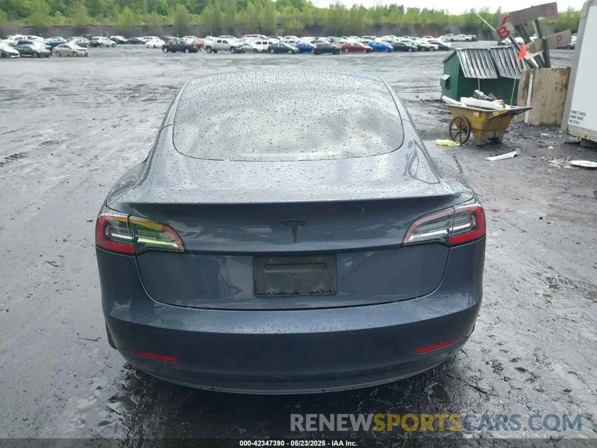 16 Photograph of a damaged car 5YJ3E1EA5PF384620 TESLA MODEL 3 2023