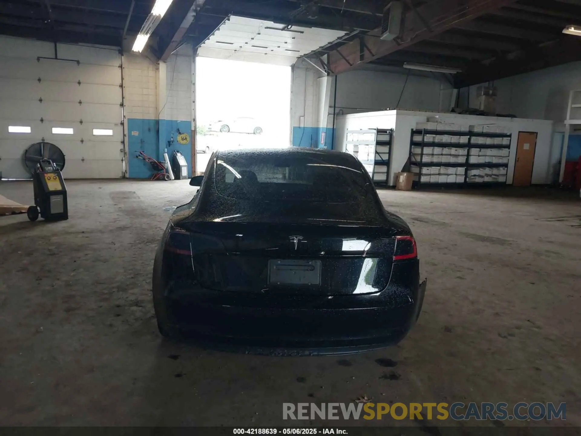 16 Photograph of a damaged car 5YJ3E1EA5PF396413 TESLA MODEL 3 2023
