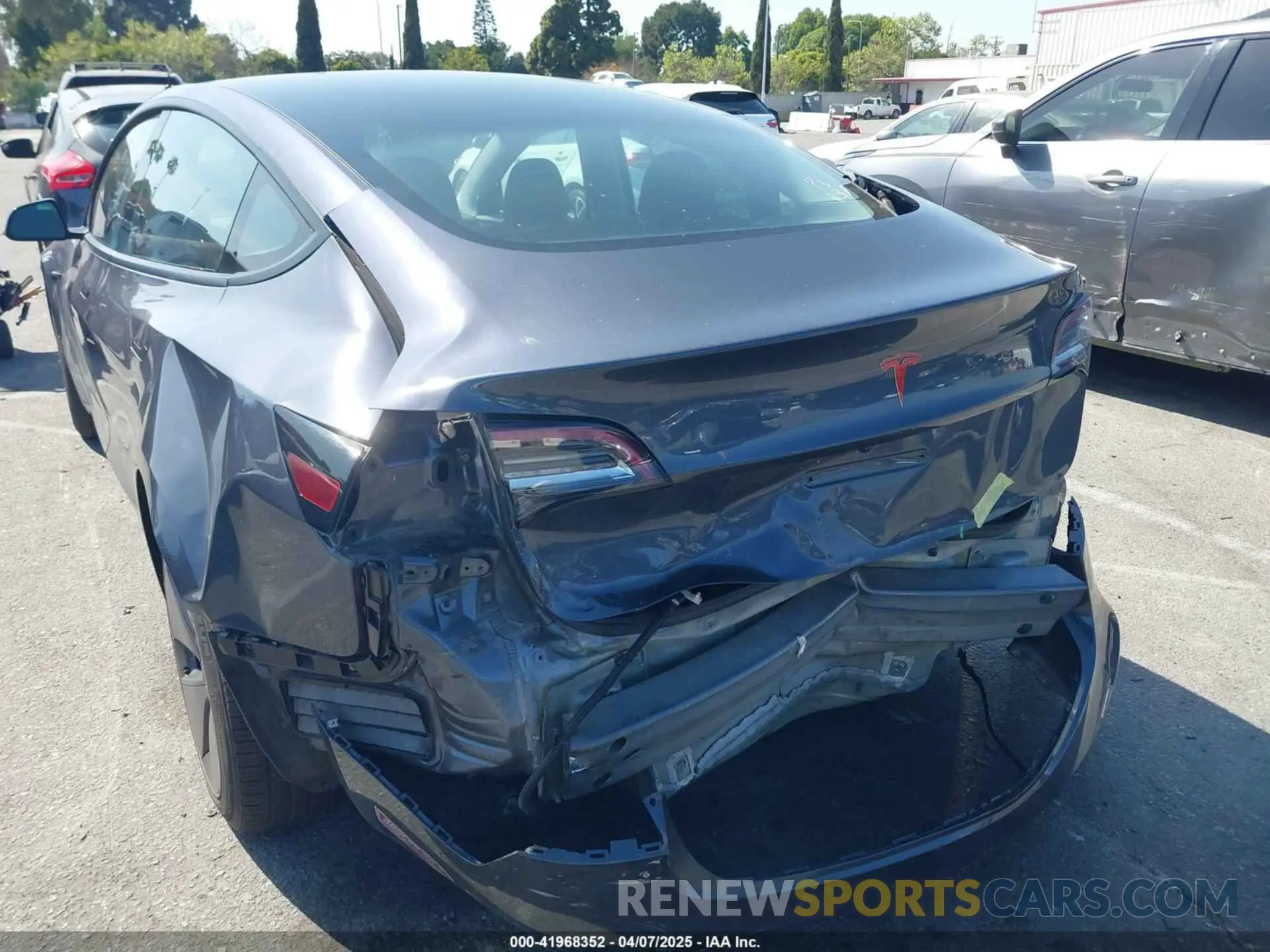 3 Photograph of a damaged car 5YJ3E1EA5PF401299 TESLA MODEL 3 2023