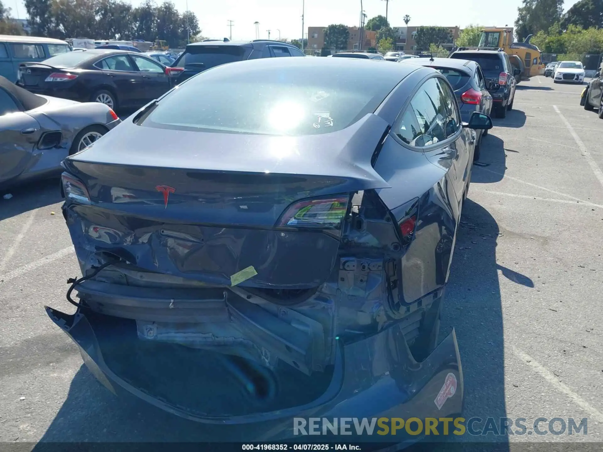 4 Photograph of a damaged car 5YJ3E1EA5PF401299 TESLA MODEL 3 2023