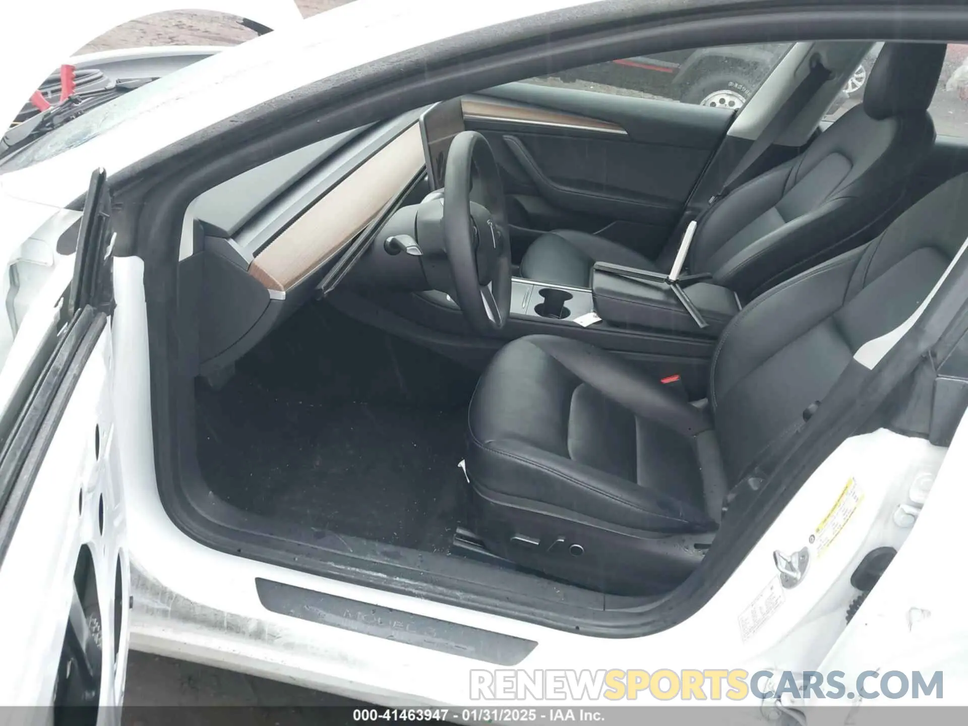 5 Photograph of a damaged car 5YJ3E1EA5PF403313 TESLA MODEL 3 2023