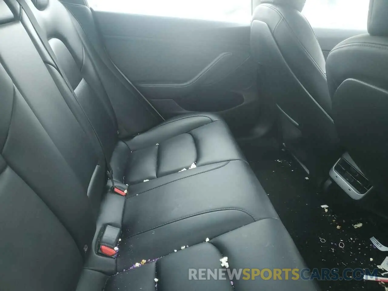 10 Photograph of a damaged car 5YJ3E1EA5PF405935 TESLA MODEL 3 2023