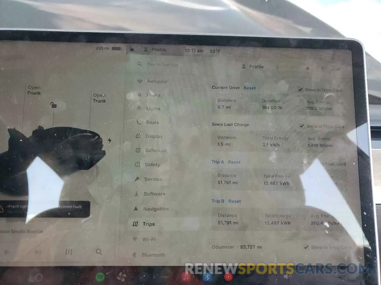 9 Photograph of a damaged car 5YJ3E1EA5PF459638 TESLA MODEL 3 2023