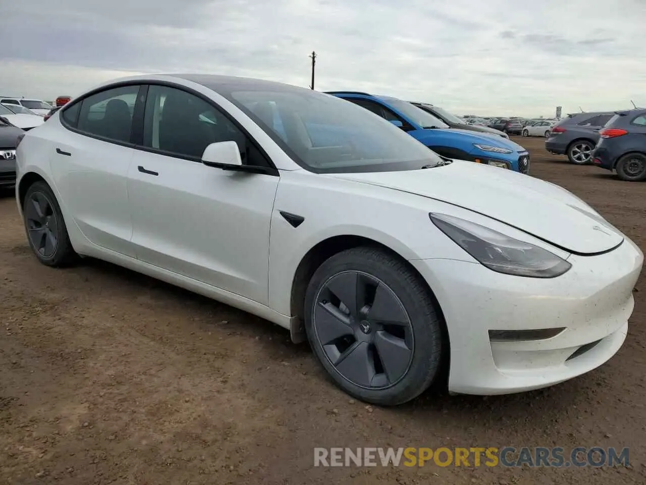 4 Photograph of a damaged car 5YJ3E1EA5PF484801 TESLA MODEL 3 2023