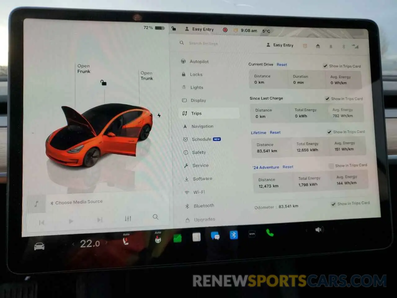 9 Photograph of a damaged car 5YJ3E1EA5PF484801 TESLA MODEL 3 2023