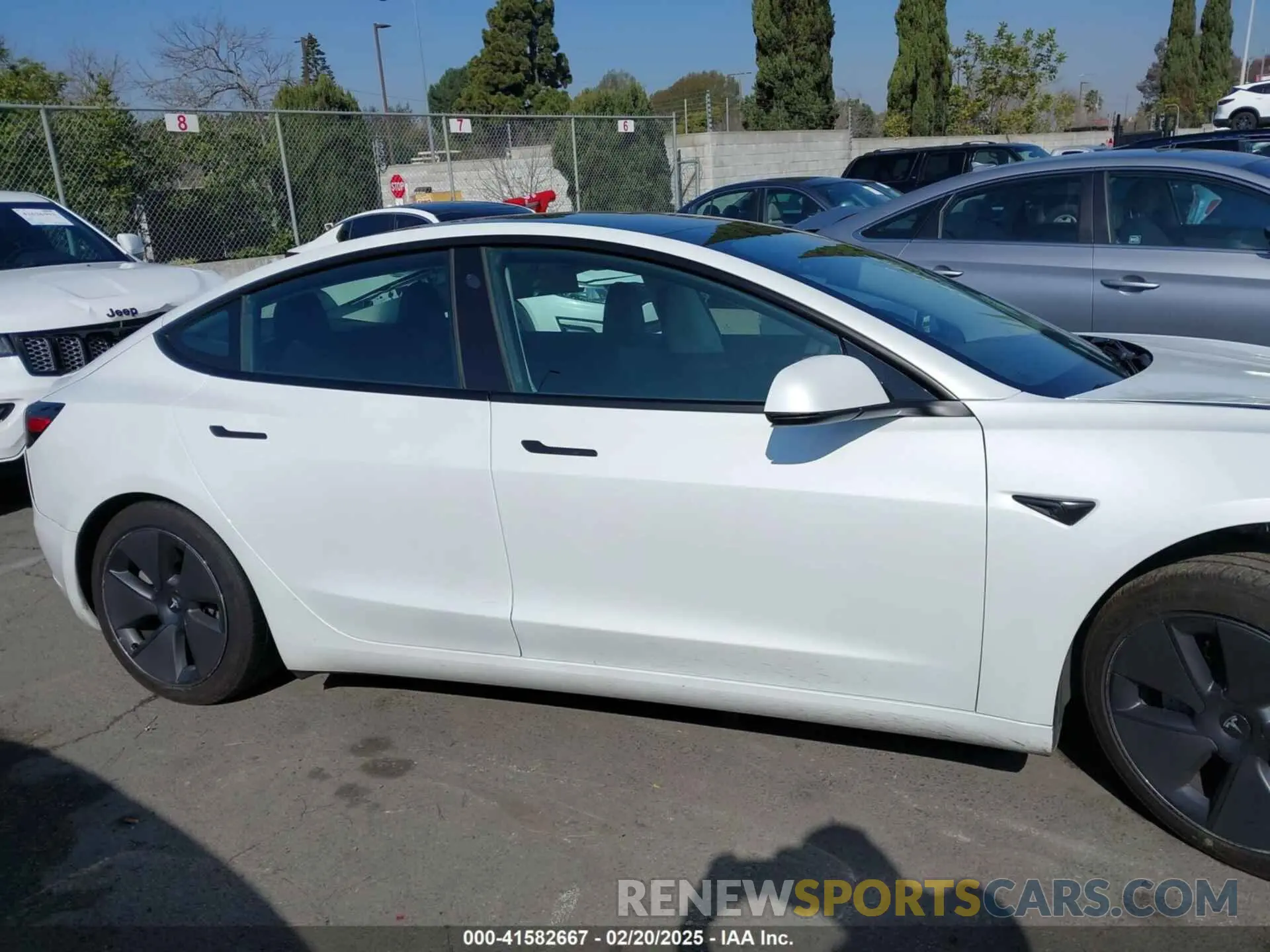 13 Фотография поврежденного автомобиля 5YJ3E1EA5PF487939 TESLA MODEL 3 2023