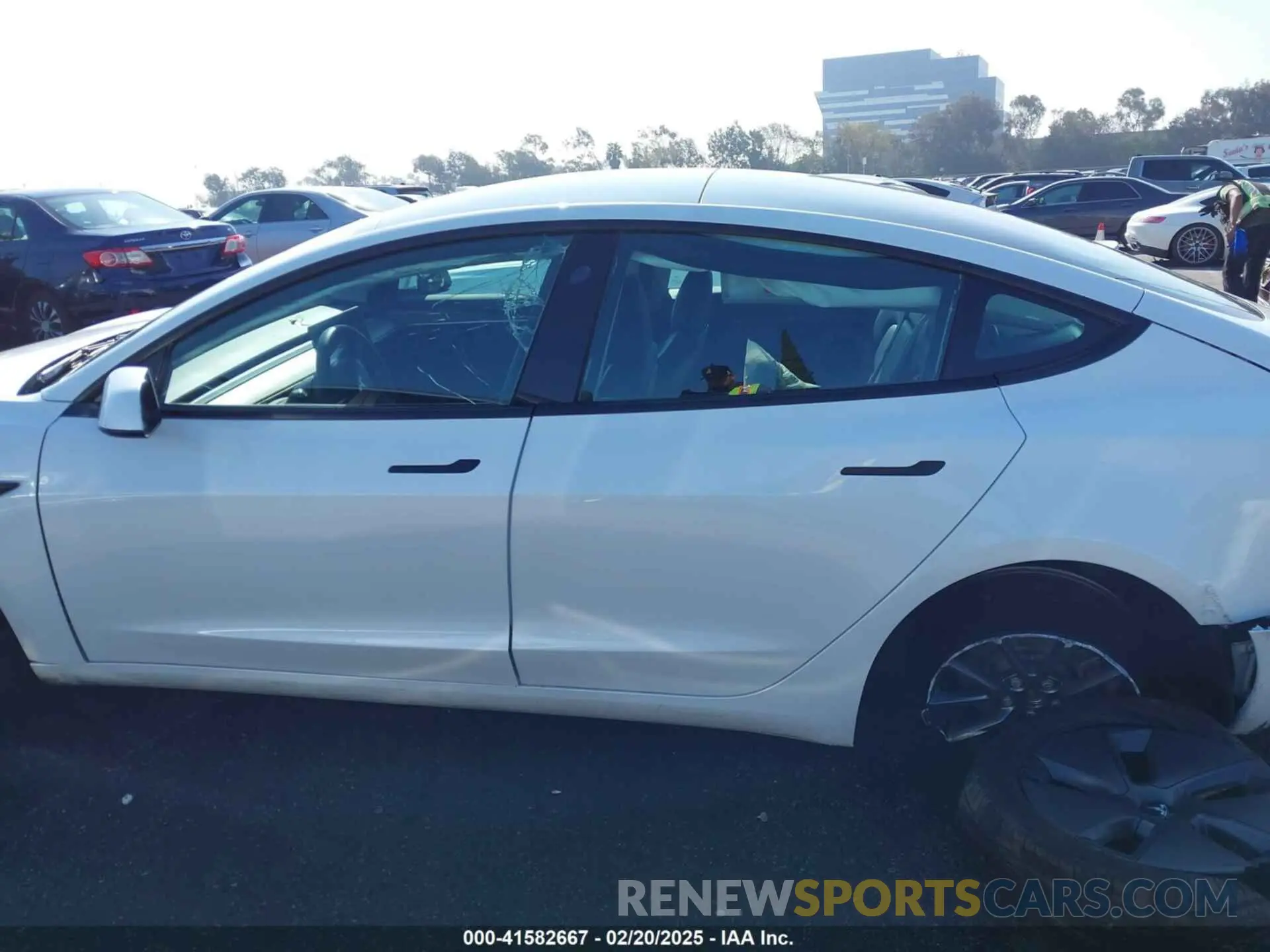 14 Фотография поврежденного автомобиля 5YJ3E1EA5PF487939 TESLA MODEL 3 2023