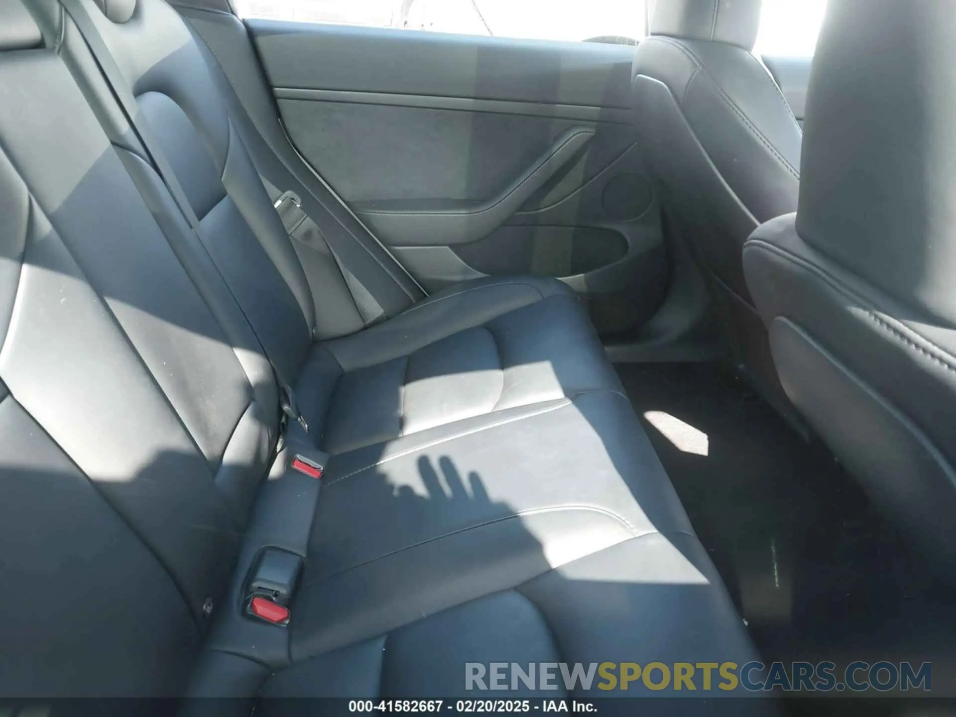 8 Фотография поврежденного автомобиля 5YJ3E1EA5PF487939 TESLA MODEL 3 2023