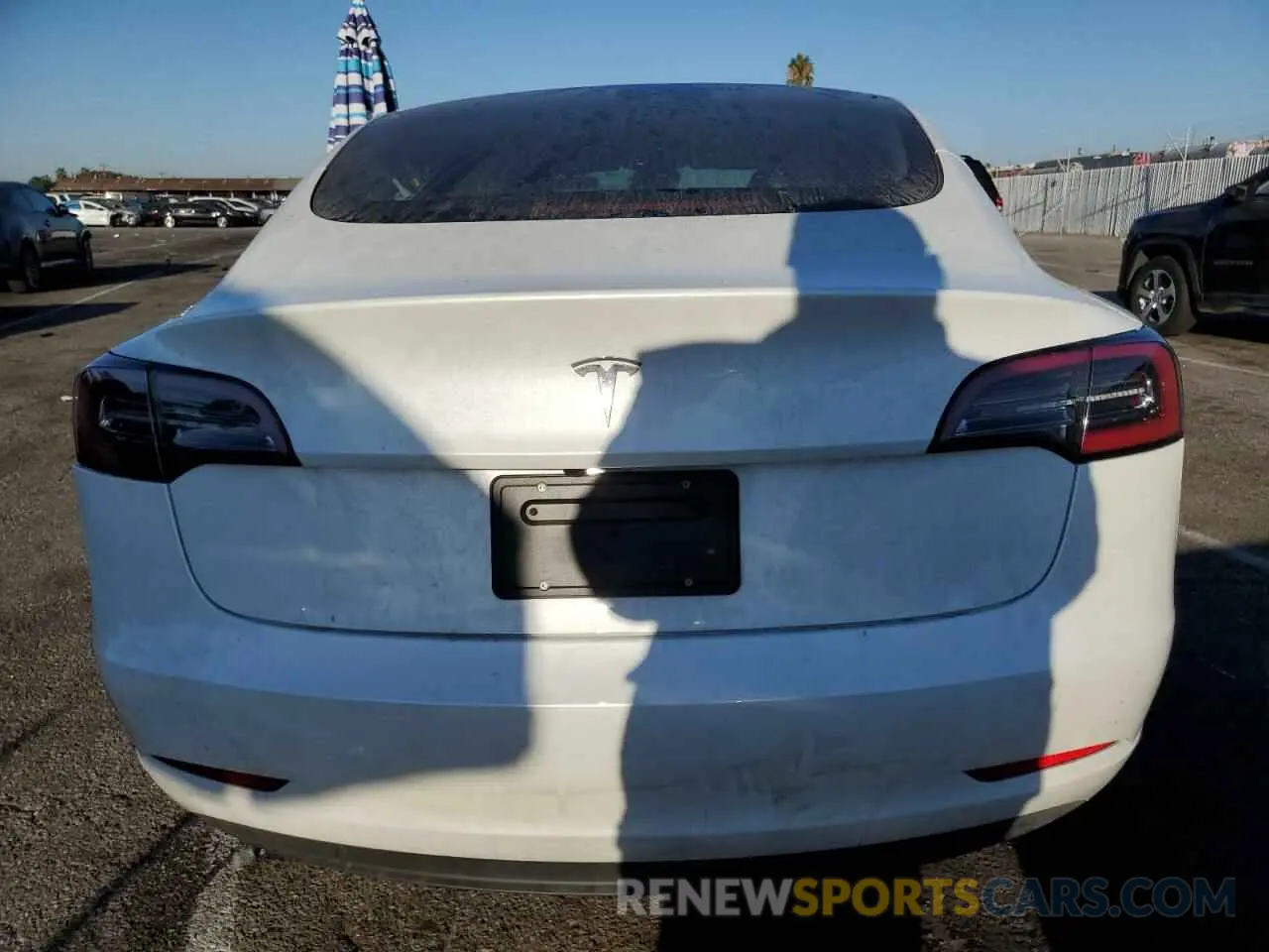 6 Photograph of a damaged car 5YJ3E1EA5PF488637 TESLA MODEL 3 2023