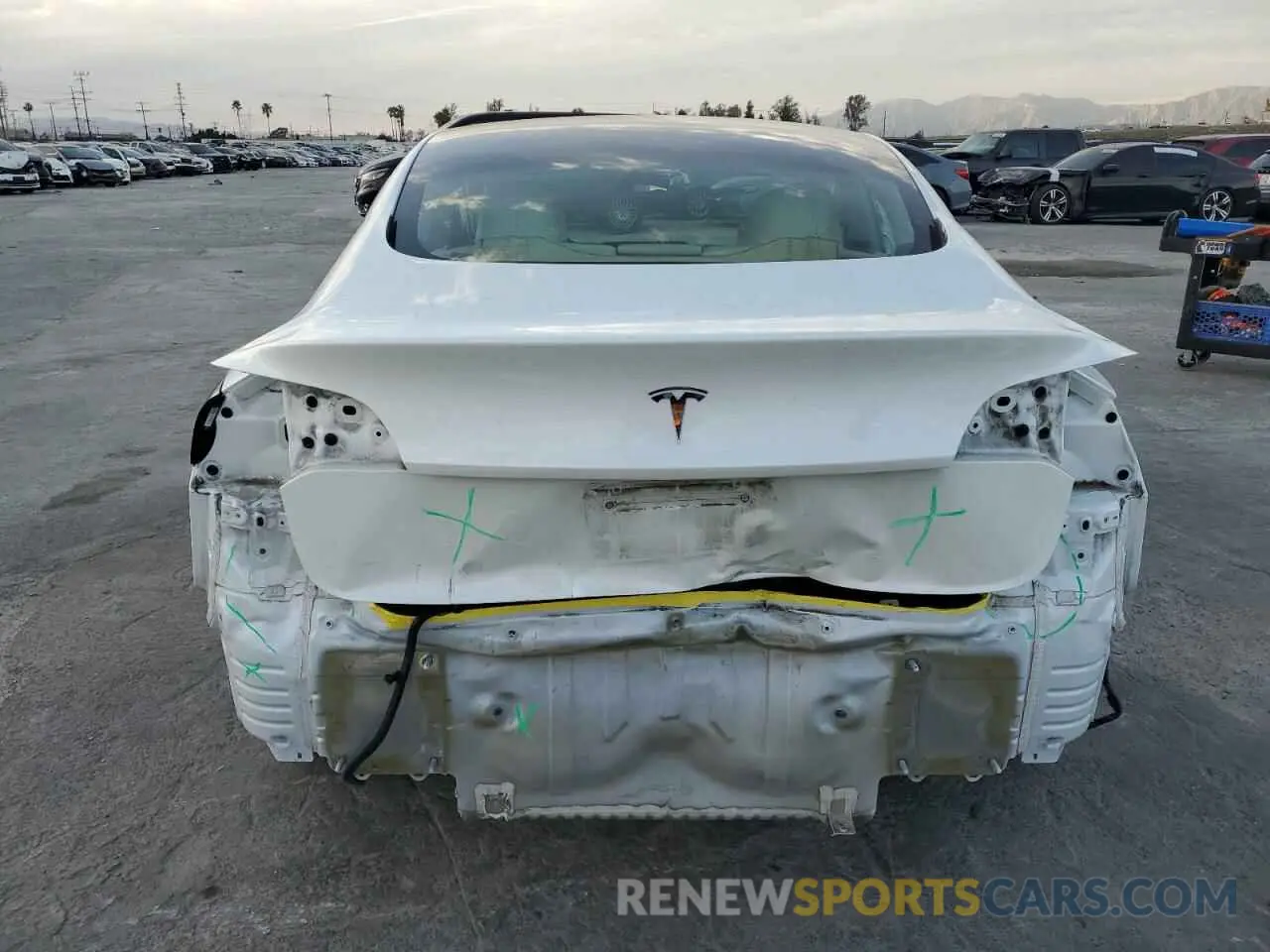 6 Фотография поврежденного автомобиля 5YJ3E1EA5PF488900 TESLA MODEL 3 2023