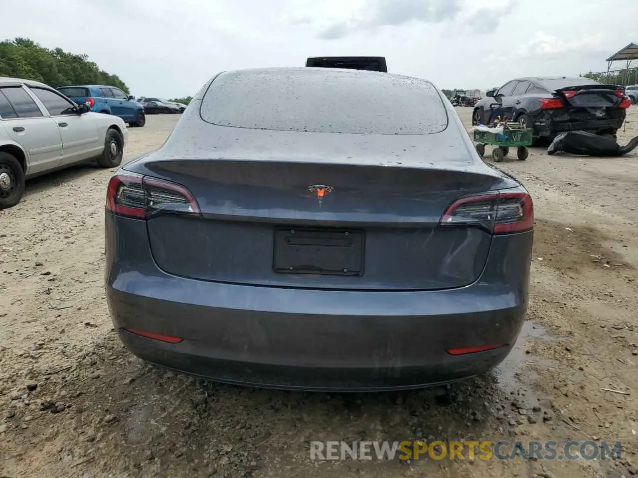 6 Photograph of a damaged car 5YJ3E1EA5PF500432 TESLA MODEL 3 2023
