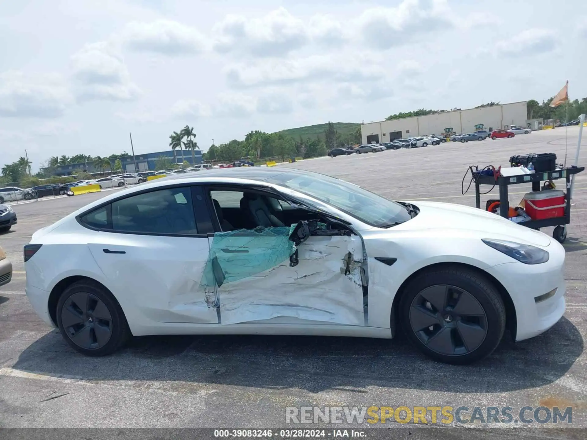 6 Photograph of a damaged car 5YJ3E1EA5PF505694 TESLA MODEL 3 2023