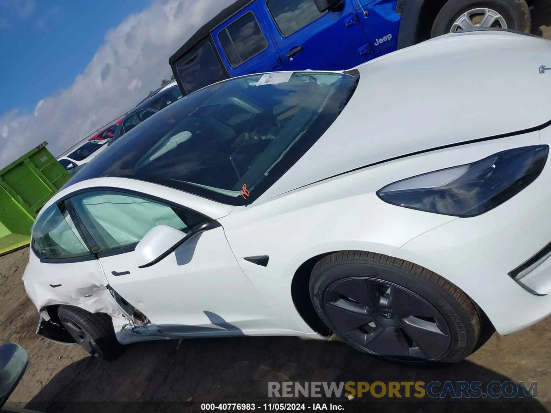 13 Фотография поврежденного автомобиля 5YJ3E1EA5PF546696 TESLA MODEL 3 2023