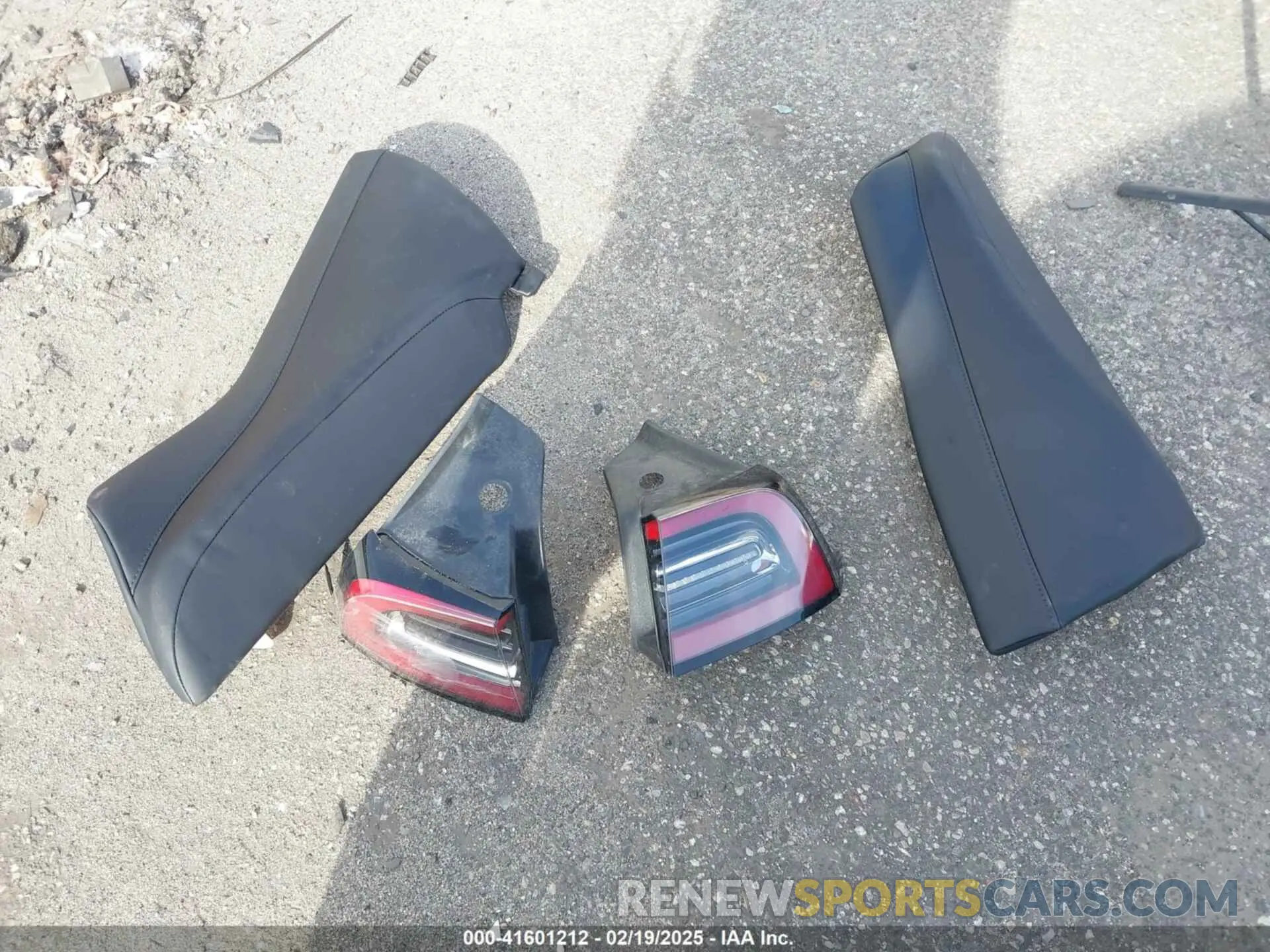 12 Photograph of a damaged car 5YJ3E1EA5PF546939 TESLA MODEL 3 2023