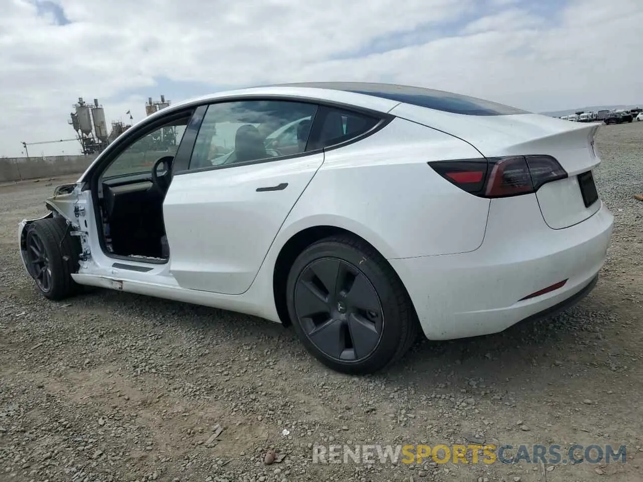 2 Photograph of a damaged car 5YJ3E1EA5PF552319 TESLA MODEL 3 2023
