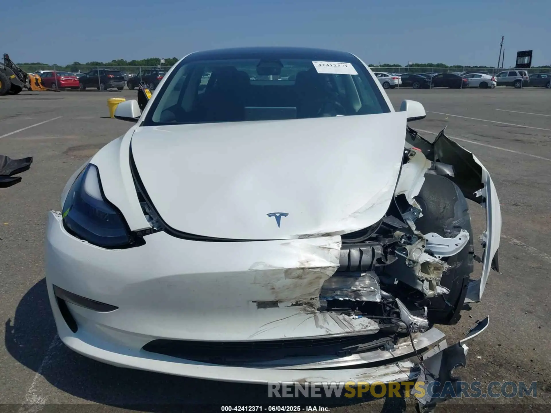 6 Photograph of a damaged car 5YJ3E1EA5PF555642 TESLA MODEL 3 2023