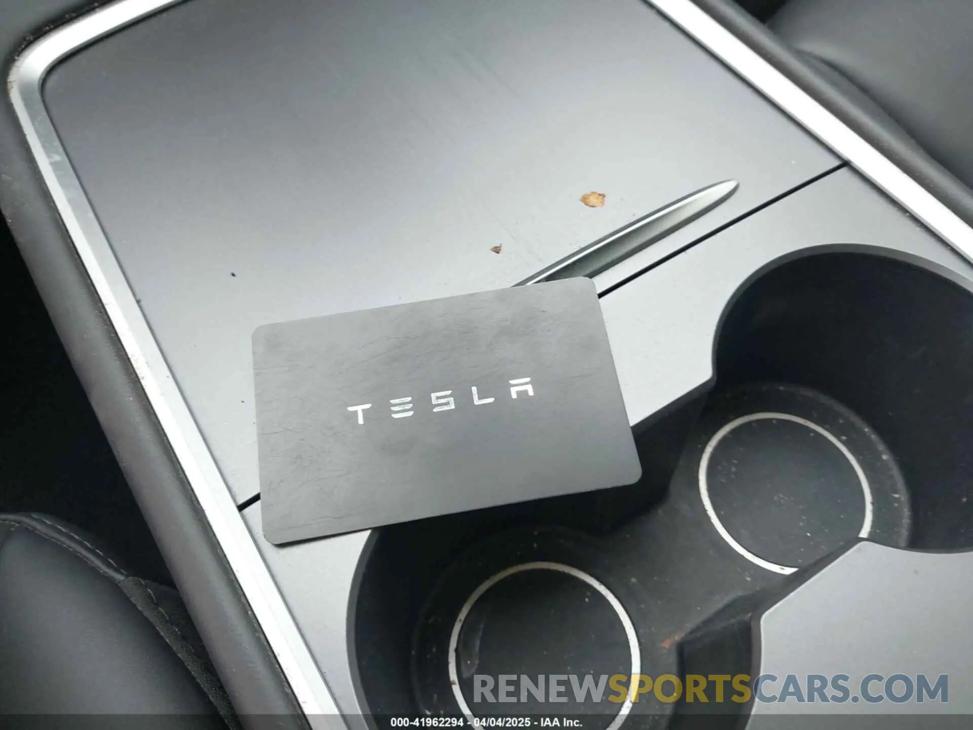11 Photograph of a damaged car 5YJ3E1EA5PF556645 TESLA MODEL 3 2023