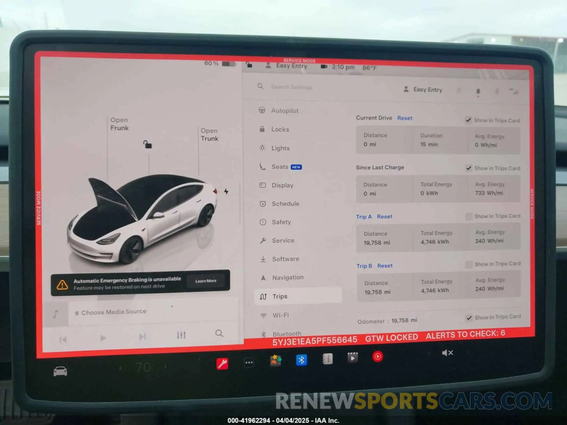18 Photograph of a damaged car 5YJ3E1EA5PF556645 TESLA MODEL 3 2023