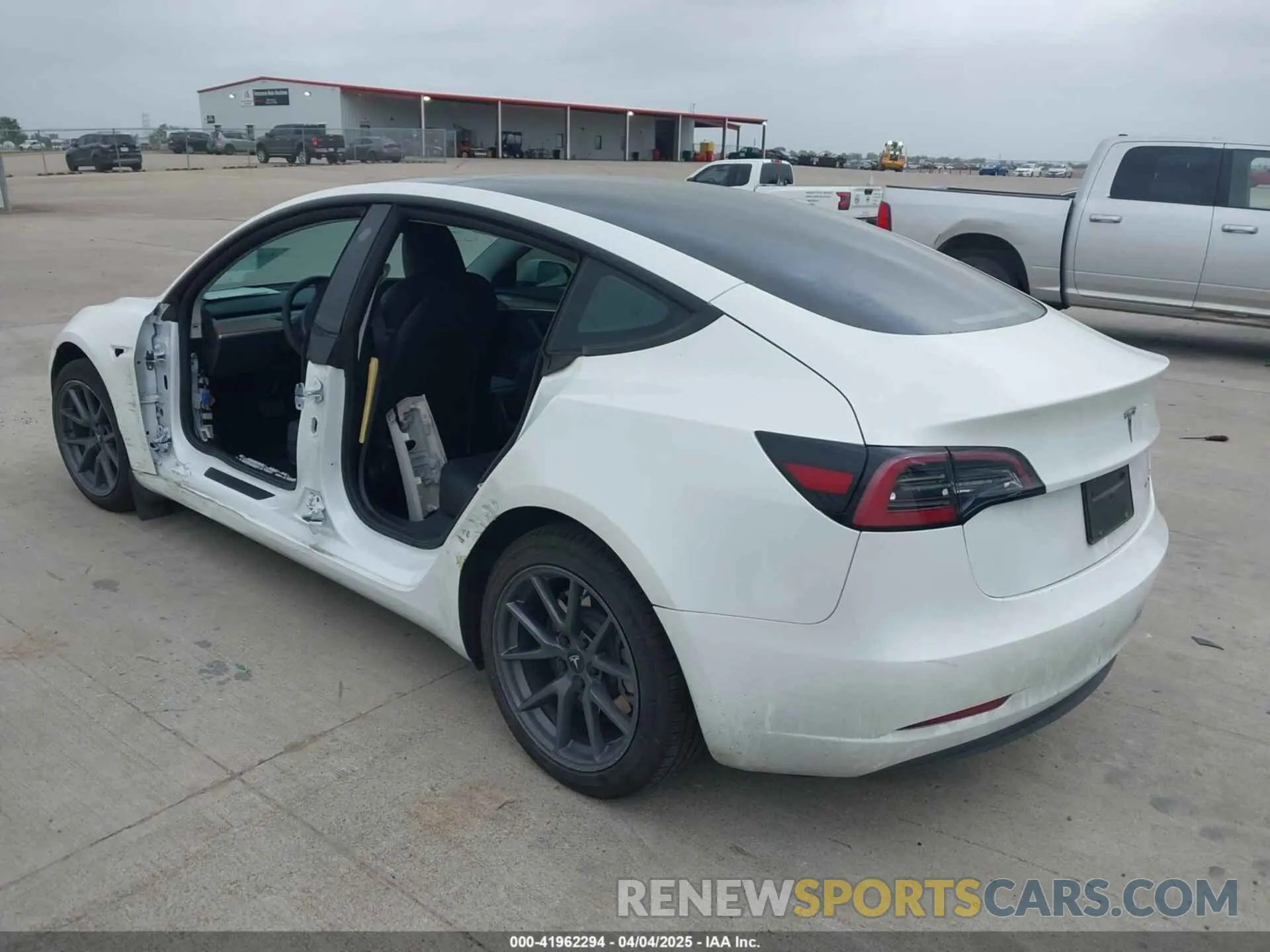 3 Photograph of a damaged car 5YJ3E1EA5PF556645 TESLA MODEL 3 2023