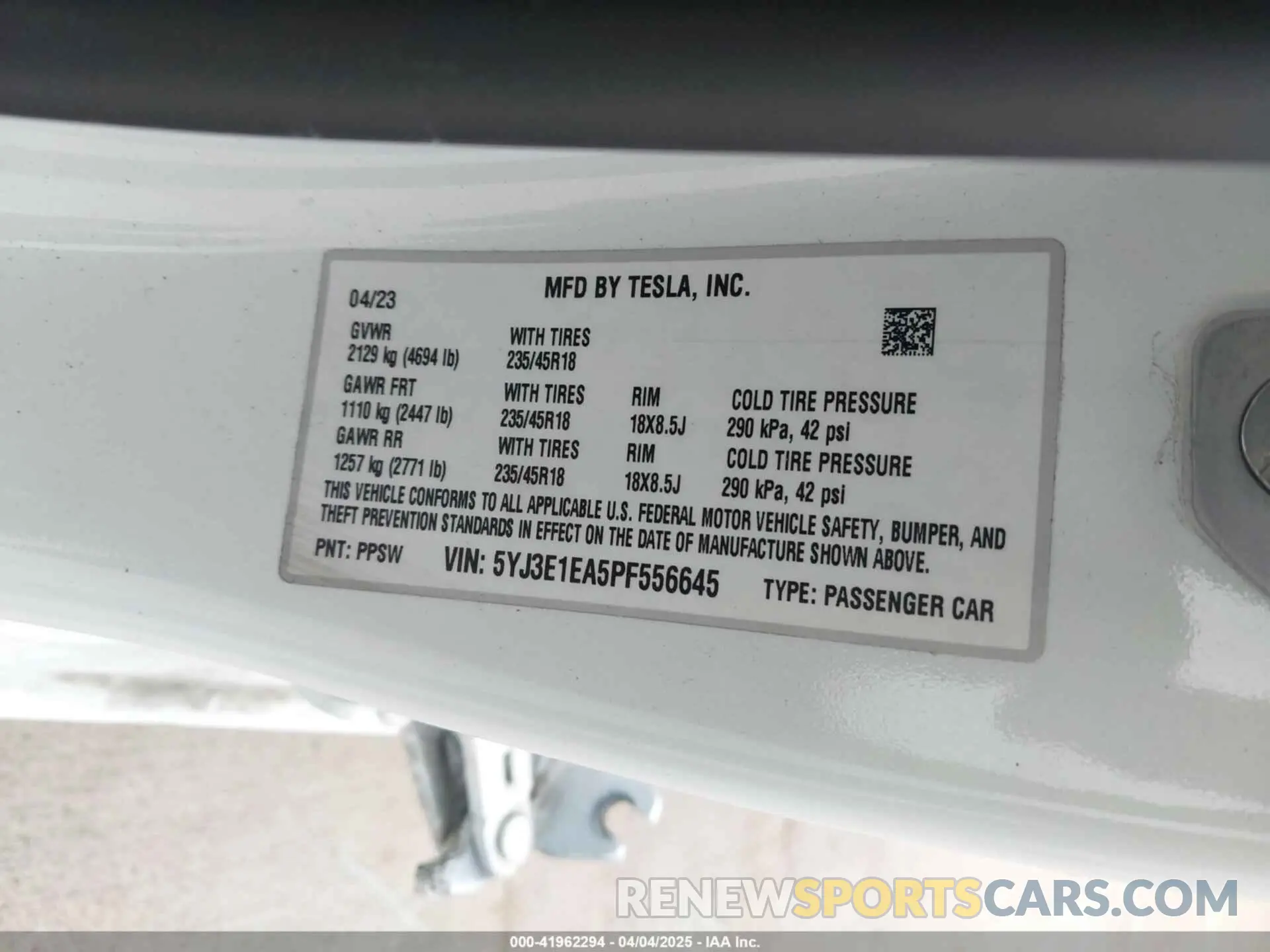 9 Photograph of a damaged car 5YJ3E1EA5PF556645 TESLA MODEL 3 2023