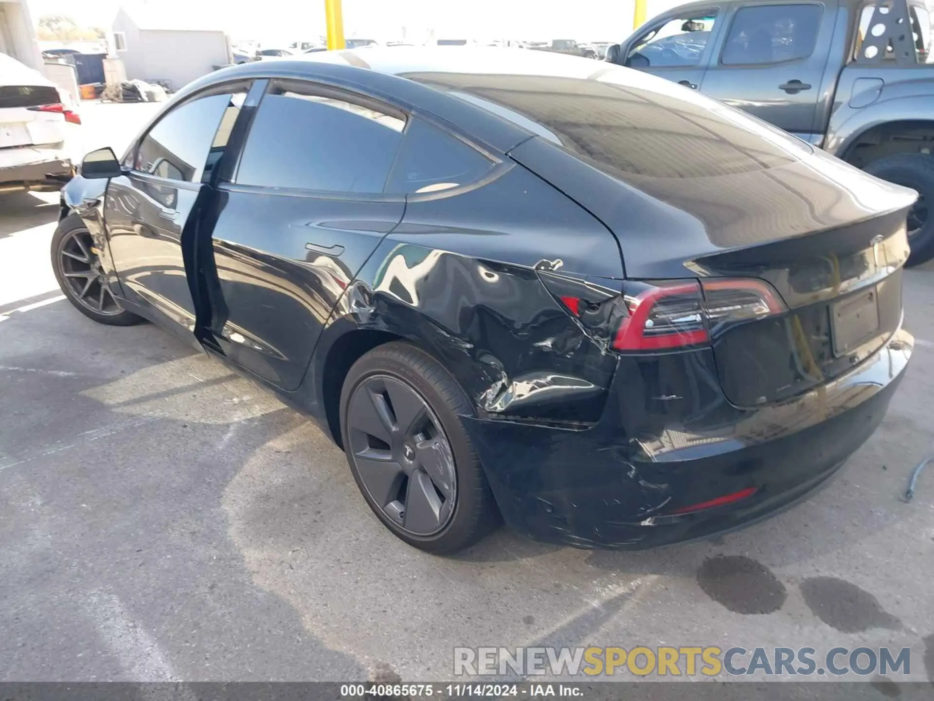 3 Фотография поврежденного автомобиля 5YJ3E1EA5PF571243 TESLA MODEL 3 2023